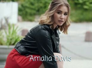Amalia_Davis