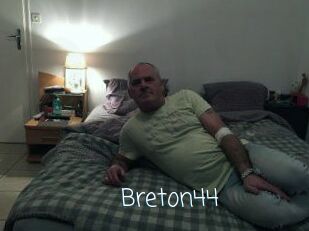 Breton44