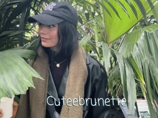 Cuteebrunette