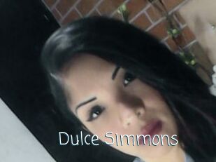 Dulce_Simmons