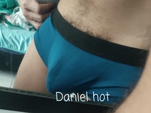 Daniel_hot