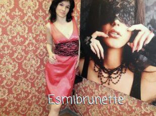 Esmibrunette