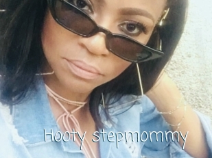 Hooty_stepmommy