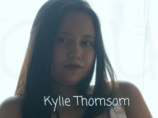 Kylie_Thomsom