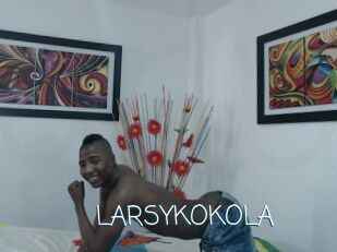 LARSYKOKOLA