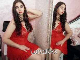 LarraFoxx