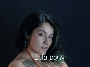 Lola_bony