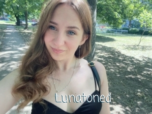Lunatoned