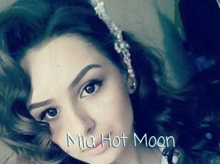 Mia_Hot_Moon
