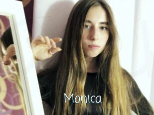 Monica_