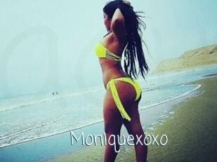 Moniquexoxo