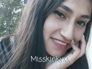 Misskinkyxx