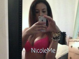 NicoleMe