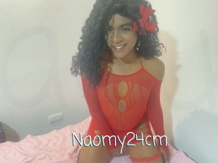 Naomy24cm