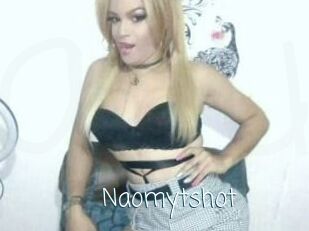 Naomytshot