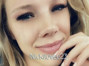 Nickilovee23