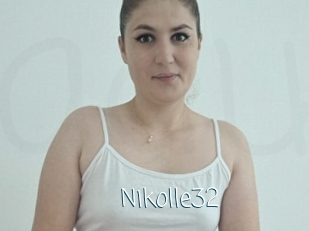 Nikolle32