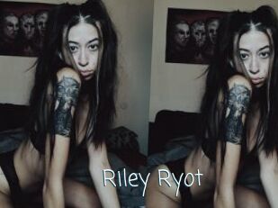 Riley_Ryot