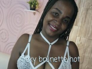 Sexy_brunette_hot