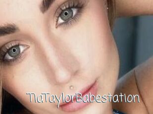 TiaTaylorBabestation